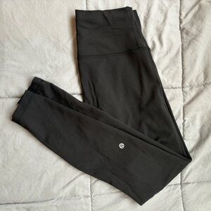 Lululemon Wunder under leggings